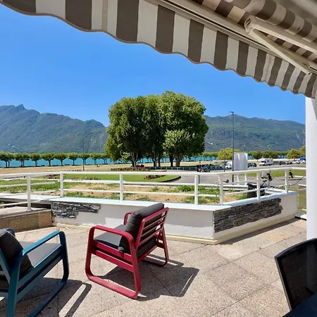 Esplanade Du 3 Personnes T2 Terrace Parking Apartment Aix-les-Bains