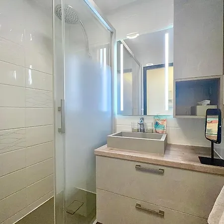 Apartment Esplanade Du 3 Personnes T2 Terrace Parking Aix-les-Bains